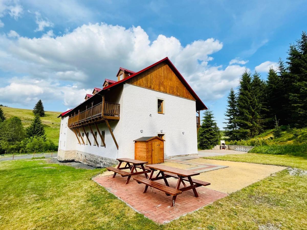 Apartman Ela Horní Blatná Buitenkant foto