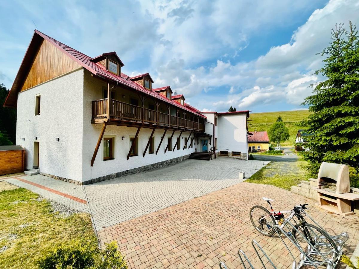 Apartman Ela Horní Blatná Buitenkant foto